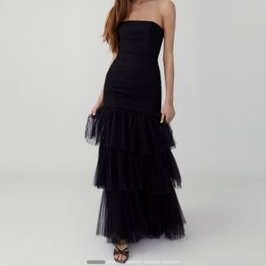 Fame and Partners Strapless Tiered Tulle Gown in Black NWT size 0